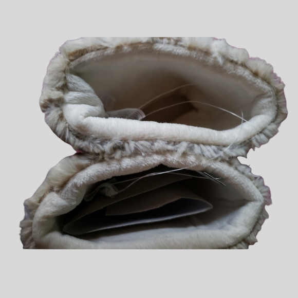 RW&Co. womans boot slippers NWT - Picture 3 of 4